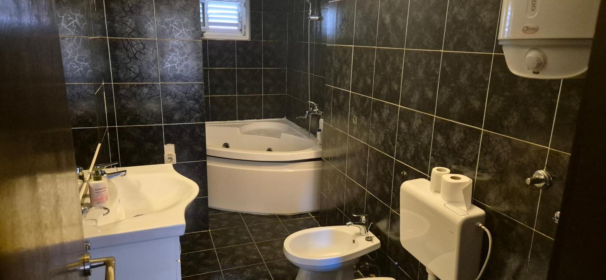 Majka Guest House Котор Екстериор снимка
